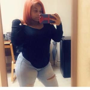 Meet your Posher, Alexis